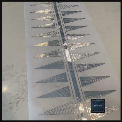 Christmas Table Runners (Silver Funky Xmas Tree Design)