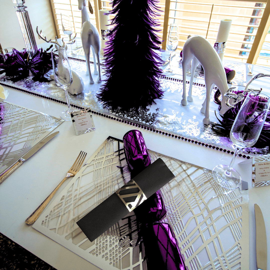 Wholesale Christmas Table Runners (Reindeer Design) Pack of 6|Saunders Concepts - Place Matters